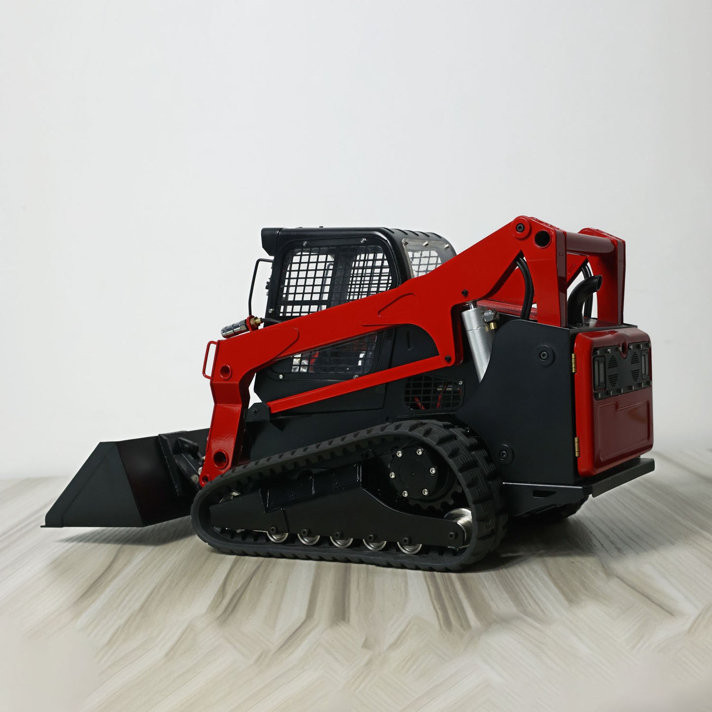 1/14 RC Hydraulic Skid-Steer Tracked Loader SM770 Remote Control Car Light Sound