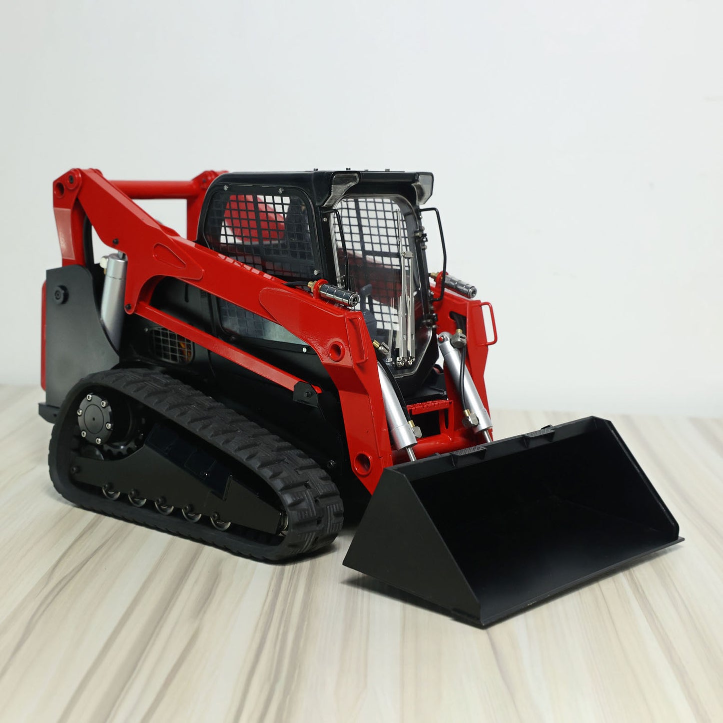 1/14 RC Hydraulic Skid-Steer Tracked Loader SM770 Remote Control Car Light Sound