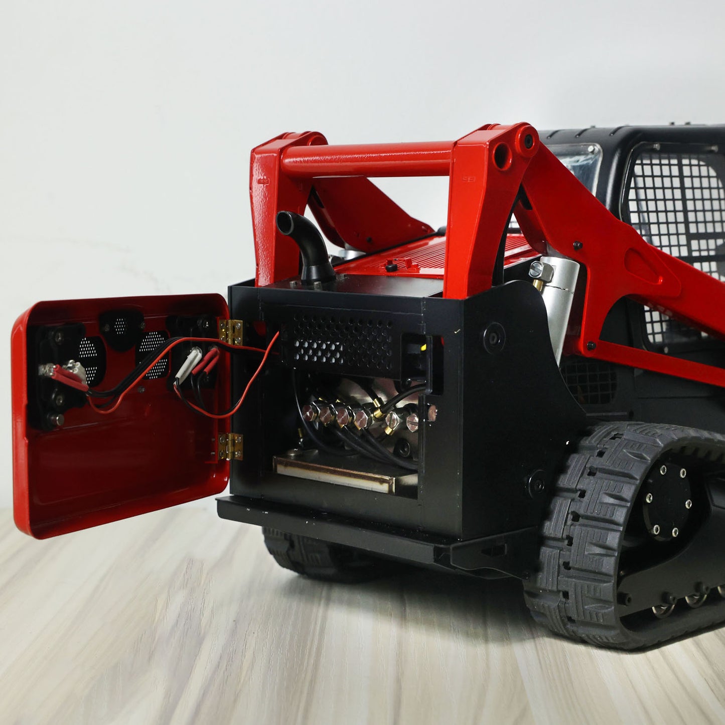 1/14 RC Hydraulic Skid-Steer Tracked Loader SM770 Remote Control Car Light Sound